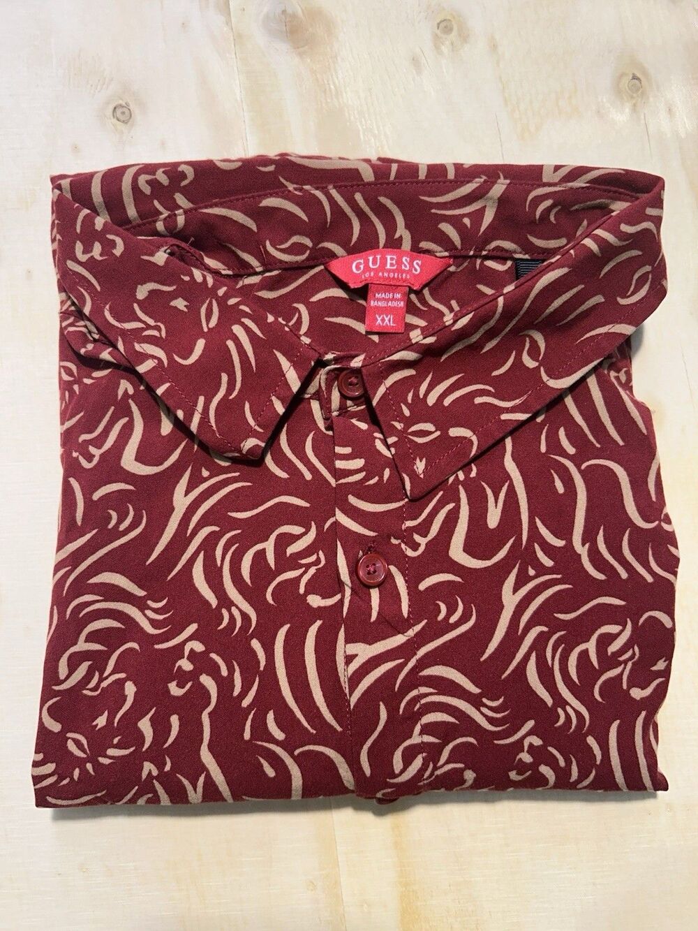 GUESS Men's XXL Red Beige Animal Print Button-Up Shirt Short Sleeve